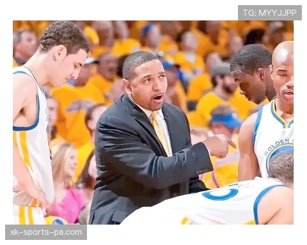 斯托克顿挡拆组织高效助攻，显著拉开助攻率差距